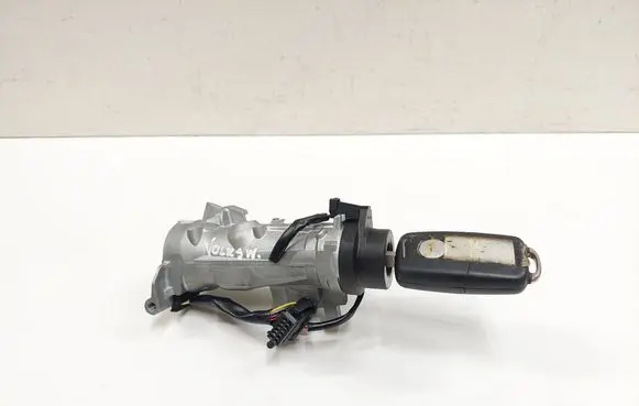 Volkswagen Touran I Ignition lock 1K0905851B