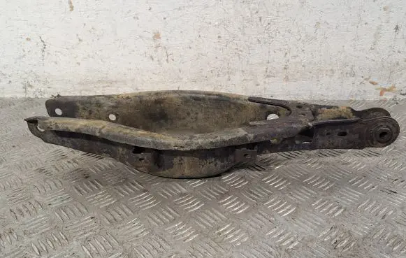 Toyota Avensis T270 Rear upper control arm/wishbone 4873005070
