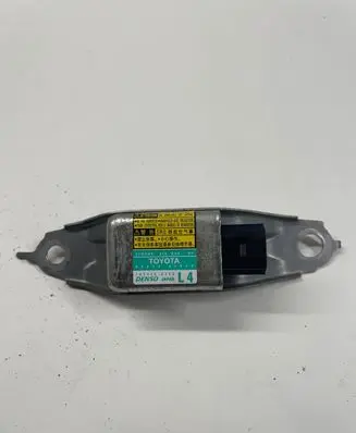 Toyota Prius (XW20) Airbag deployment crash/impact sensor 8983447020 1879000922