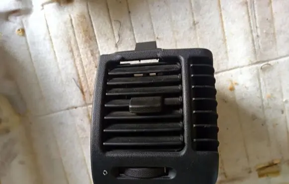Opel Vectra B Dashboard side air vent grill/cover trim 90463809