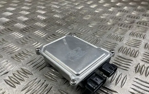 Toyota RAV 4 (XA50) Fuel injection pump control unit/module 8957112010 9D010484