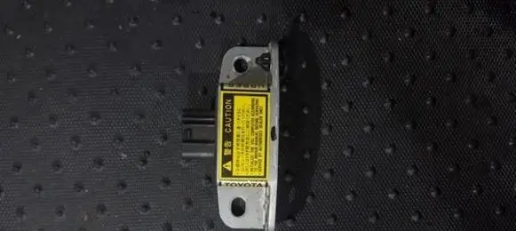 Lexus GS 300 400 430 Airbag deployment crash/impact sensor 8X286 89183-30050