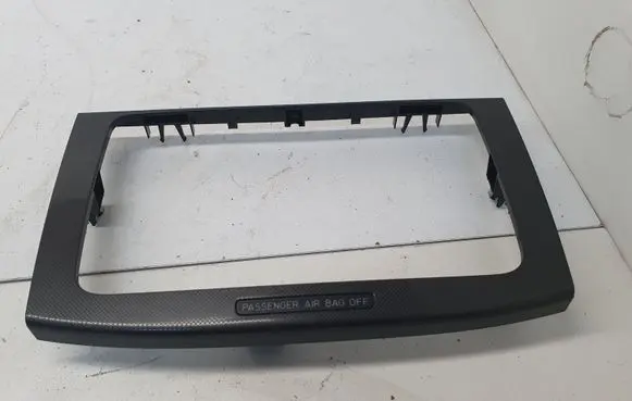 Volkswagen PASSAT B6 Radio/GPS head unit trim 3C0858069M