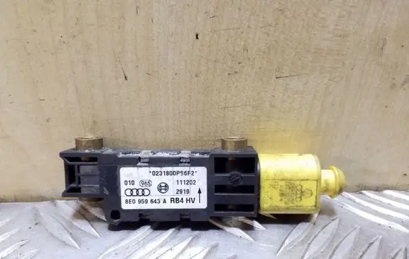 Audi A4 S4 B6 8E 8H Airbag deployment crash/impact sensor 8E0959643A