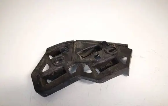 Volkswagen Polo IV 9N3 Front bumper mounting bracket 6q0807184a