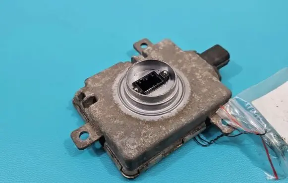Mitsubishi Outlander Headlight ballast module Xenon W3T16271 IMPRK1378093