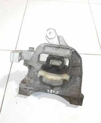 Peugeot Expert Engine mount bracket NOCODE