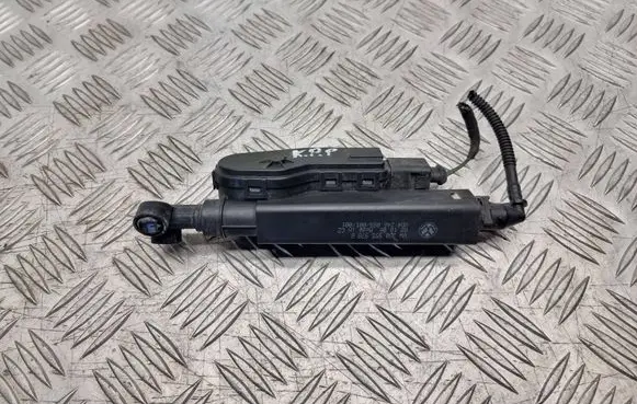 Volkswagen Phaeton Headlight washer spray nozzle 3D0955978B