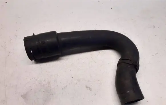 Audi A4 S4 B7 8E 8H Engine coolant pipe/hose 8E0121101AA