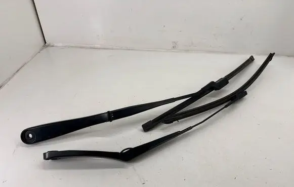 Ford Bronco Front wiper blade arm M1PB17526AA M1PB17527AA M1PZ17527A