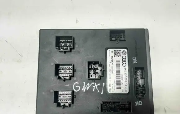 Audi A5 Sportback 8TA Central body control module 8K0907063DJ