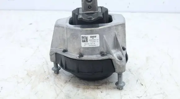 BMW 3 G20 G21 Engine mount bracket 6860489