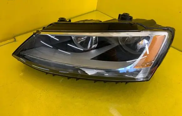 Volkswagen Jetta USA Headlight/headlamp 5C7941005J
