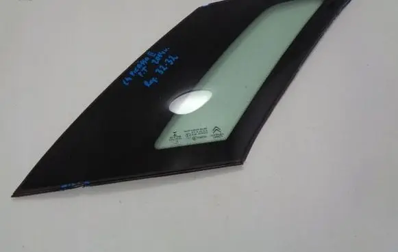 Citroen C4 Grand Picasso Front windscreen/windshield window 