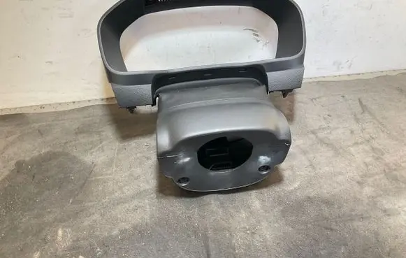 Volvo XC40 Steering wheel column trim 31442536