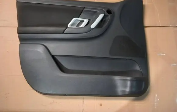 Skoda Fabia Mk2 (5J) Front door card panel trim 