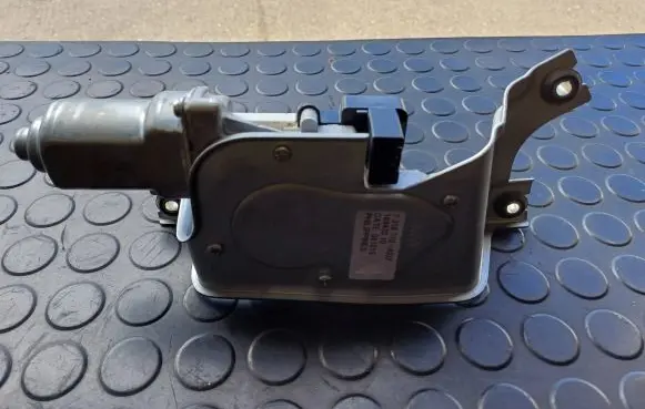 BMW X5 F15 Rear window wiper motor 7318710 091015 18943210