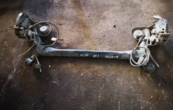 Hyundai i10 Rear axle beam 