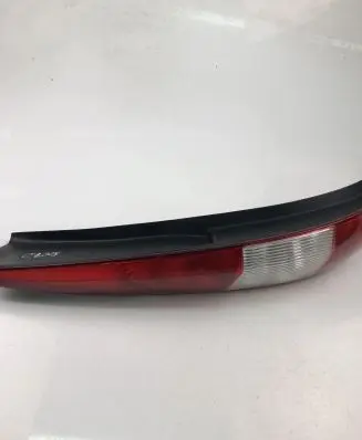 Ford Mondeo Mk III Tailgate rear/tail lights 1S7113A603CC