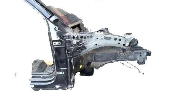 Mercedes-Benz EQB Front quarter panel 