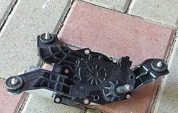 Hyundai Santa Fe Rear window wiper motor 98700S1000 0CRAT