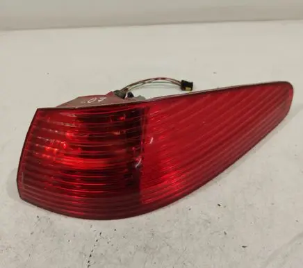 Peugeot 607 Rear/tail lights