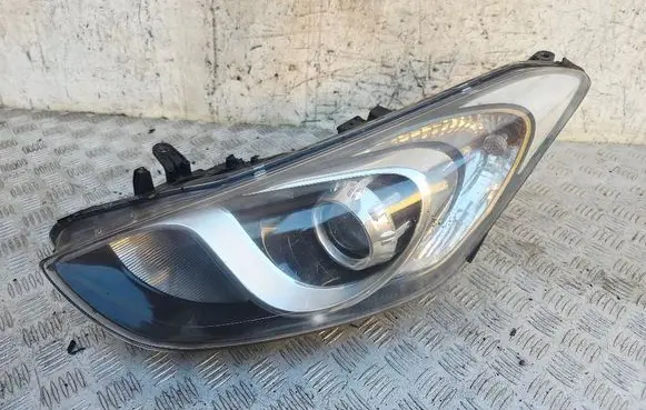Hyundai i30 Headlight/headlamp L009H22004A H22L 92101A6020