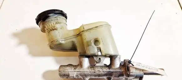 Honda Accord Master brake cylinder