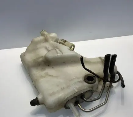 Mercedes-Benz E W211 Windshield washer fluid reservoir/tank 2118600060 A2118600060