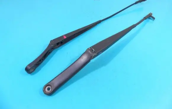 Skoda Octavia Mk2 (1Z) Front wiper blade arm 1Z1955410A IMPRK1201382