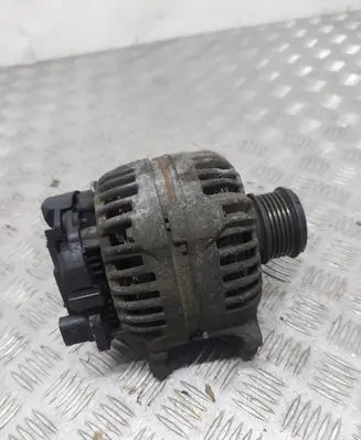 Skoda Octavia Mk2 (1Z) Generator/alternator 06F903023F