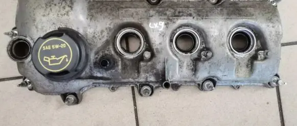 Mazda CX-9 Rocker cam cover CY01102B0B
