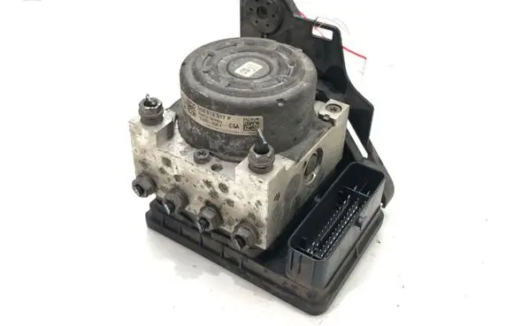 Volkswagen Golf VII ABS Pump