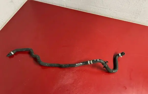 BMW X1 U11 Engine coolant pipe/hose 8832959 64218832959