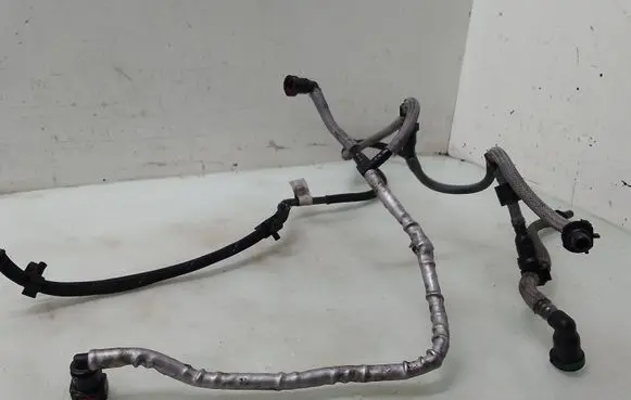 Citroen C5 Fuel line pipe 