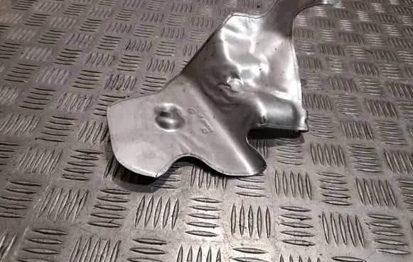 Chevrolet Camaro Heat shield in engine bay 12634651