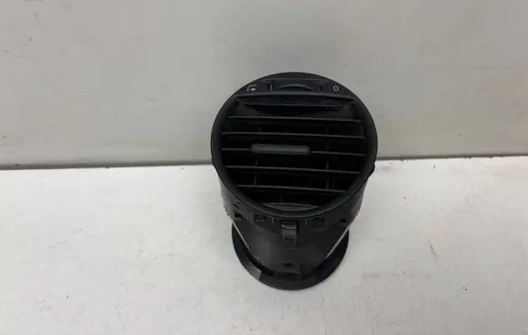 Volkswagen Caddy Dashboard side air vent grill/cover trim 2K0819703B