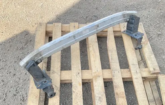 Audi Q7 4L Front bumper cross member