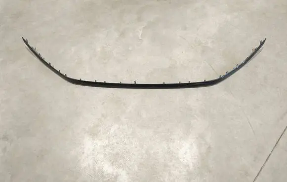 Audi Q8 Front bumper splitter molding 4M8853765