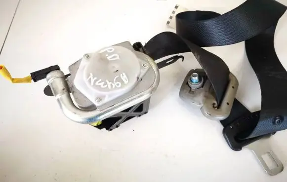 Mitsubishi Lancer Front seatbelt tkab2en262 tk-ab2-en262