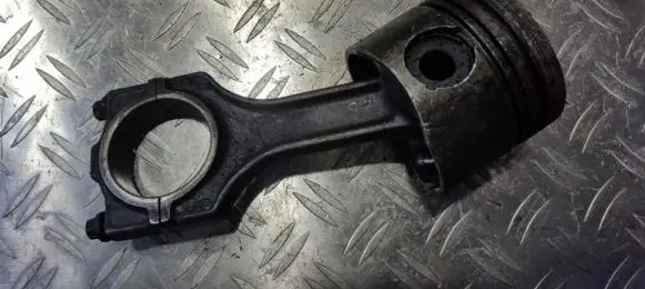 BMW 5 E39 Piston with connecting rod