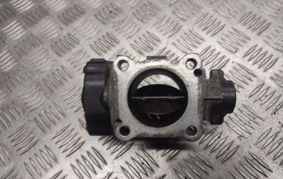 Toyota RAV 4 (XA30) Throttle valve 260107H24