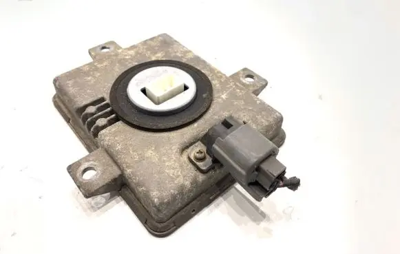 Honda Accord Voltage converter/converter module W3T10471
