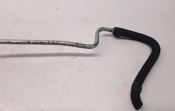 Volkswagen Touran I Fuel main line pipe