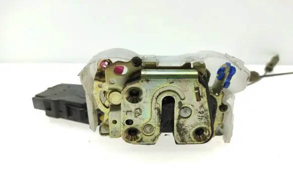 Subaru B9 Tribeca Front door lock