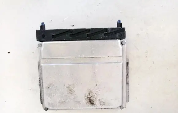 Volvo S70 V70 V70 XC Engine control unit/module 0281001776 28sa4018