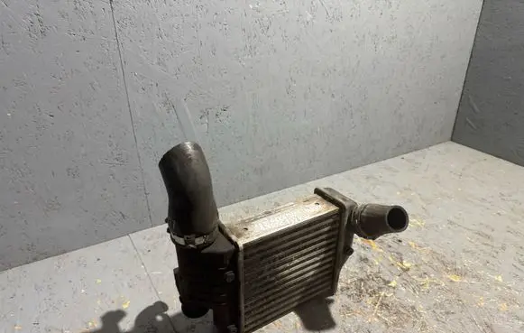 Audi A6 S6 C6 4F Intercooler radiator 
