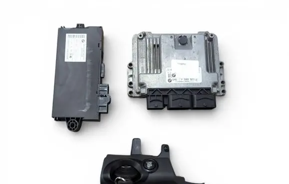Mini One - Cooper Coupe R56 Engine ECU kit and lock set 0261S04563 7589971