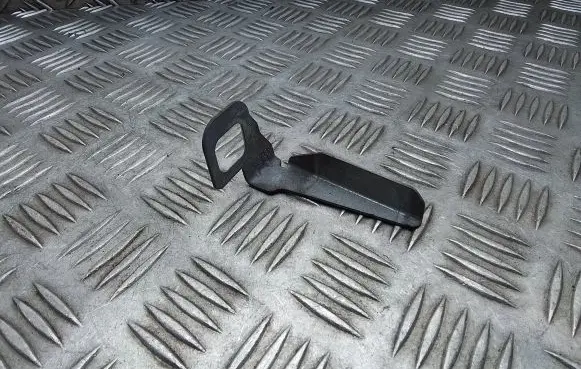 Volvo V60 Front bumper mounting bracket 31349723