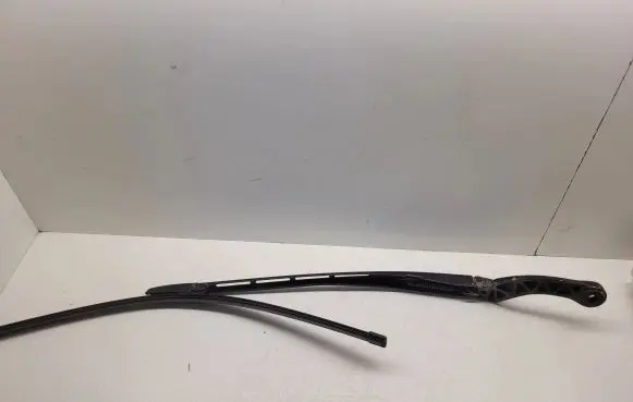 Audi A4 S4 B7 8E 8H Front wiper blade arm 8E1955407C